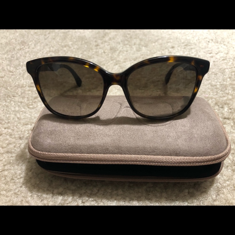 Fendi women sunglasses